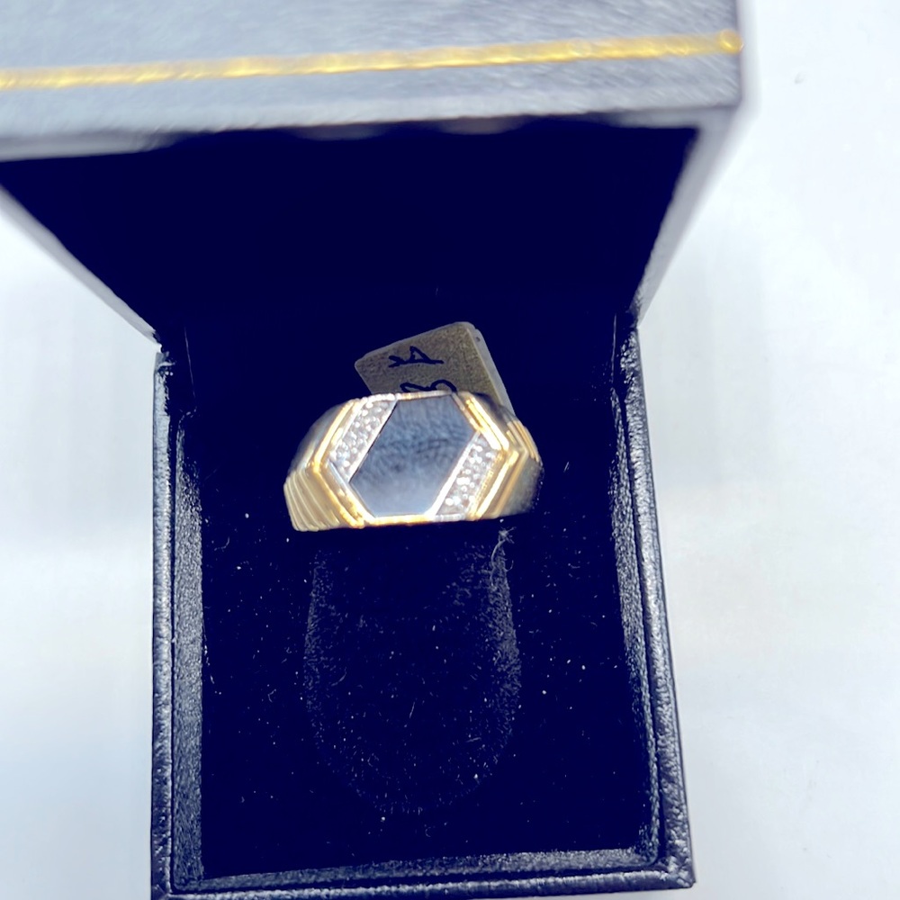 Diamonds 10K Gold Onyx Ring